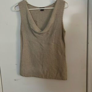 Drop neck sleeveless shell